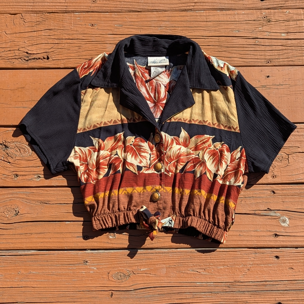 Vintage Hawaiian Crop Top with Floral Print